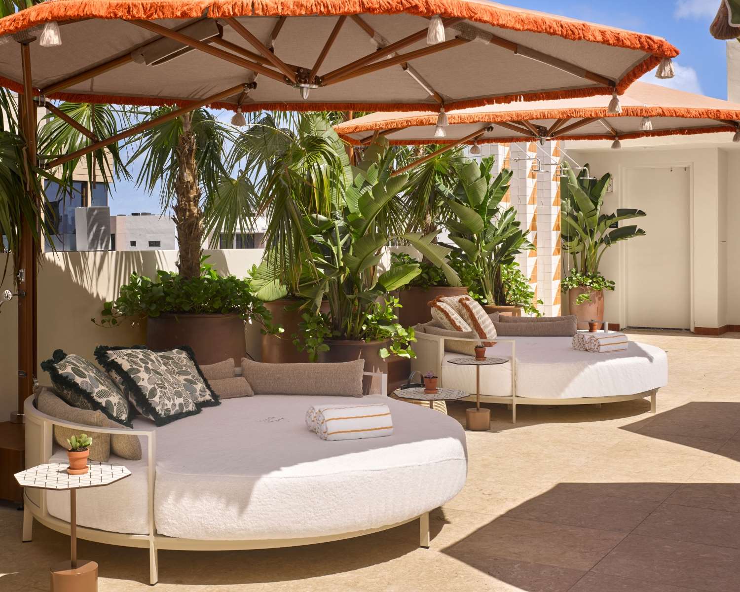 Public Area Mayfair House Miami Coconut Grove FL | Mayfair House Hotel & Garden