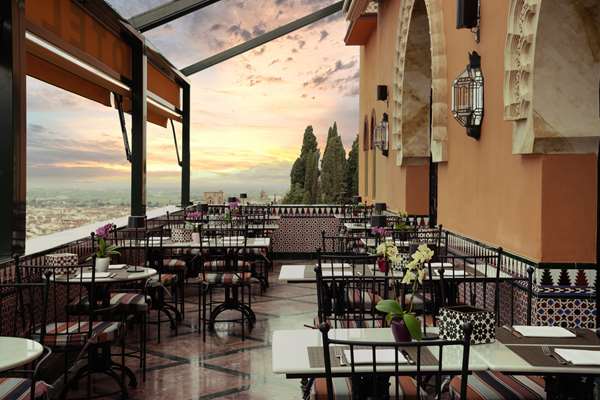 Alhambra Palace Hotel