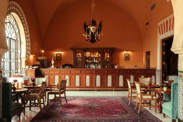 ALHAMBRA PALACE HOTEL - Photo 20