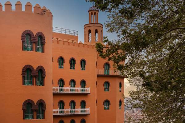 ALHAMBRA PALACE HOTEL - Photo 11