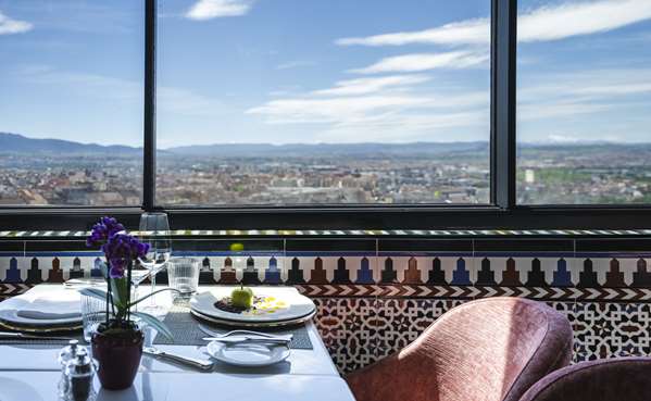 Alhambra Palace Hotel