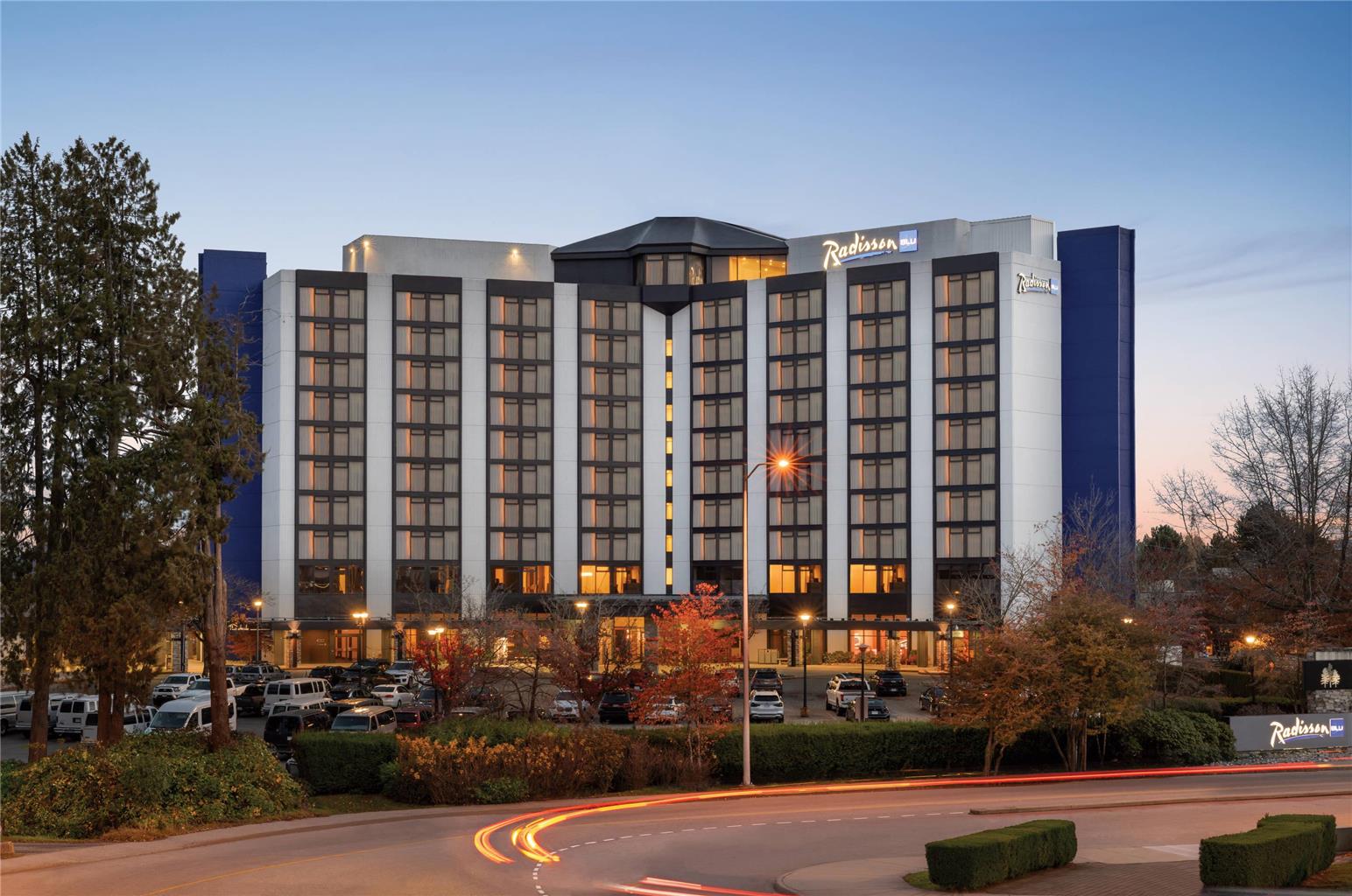 Radisson Blu Vancouver Airport Hotel