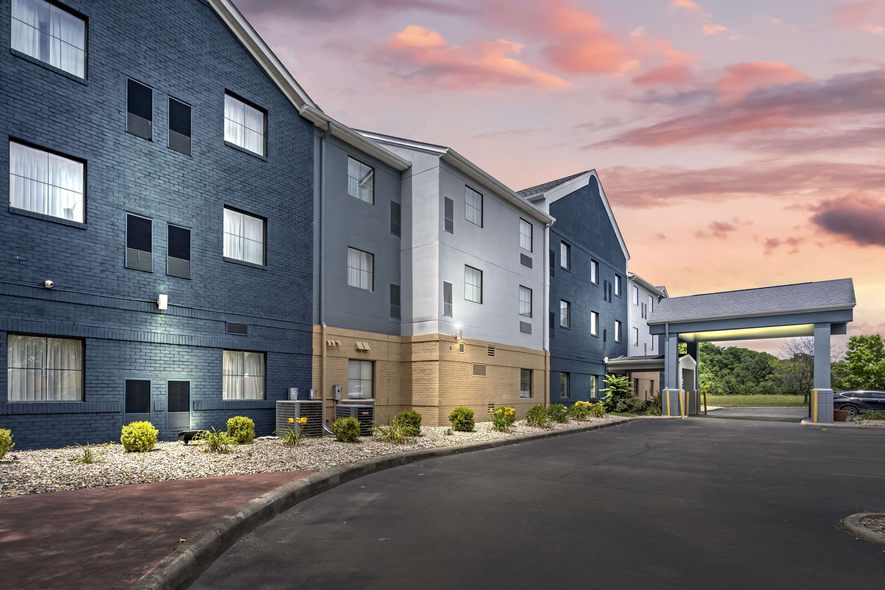 Twilight | Executive Suites - Columbus East