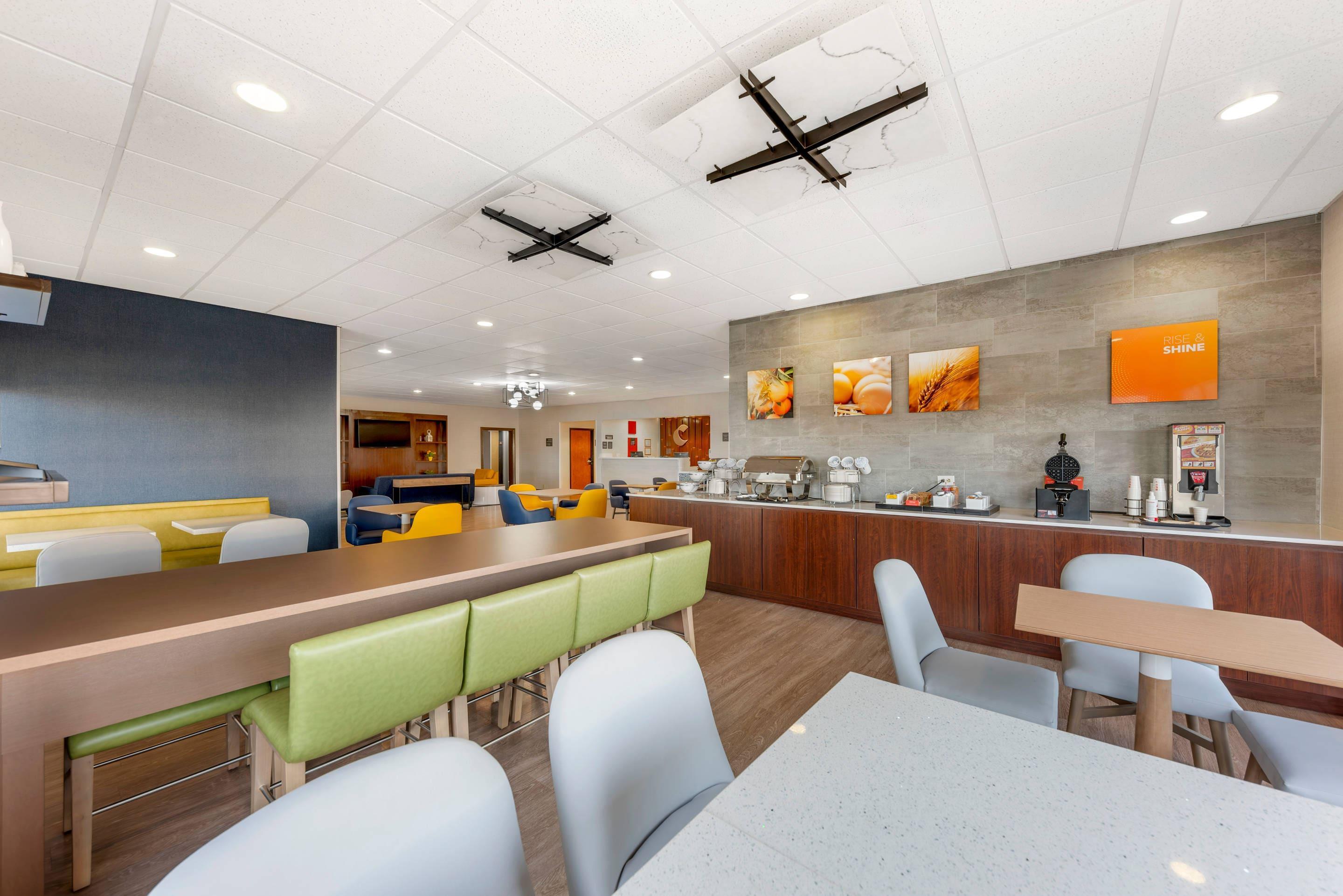 Breakfast area | Comfort Inn - Killeen near Fort Cavazos