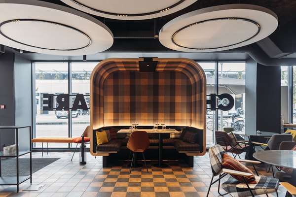 On-Site,Lobby