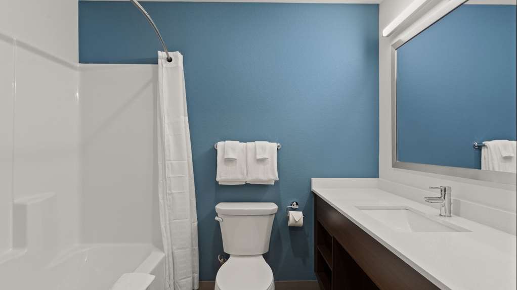 WOODSPRING SUITES GREELEY-guestroom-Guest Room,Bathroom,On-Site.jpg