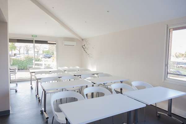 On-Site,Business/Events,Meeting Room