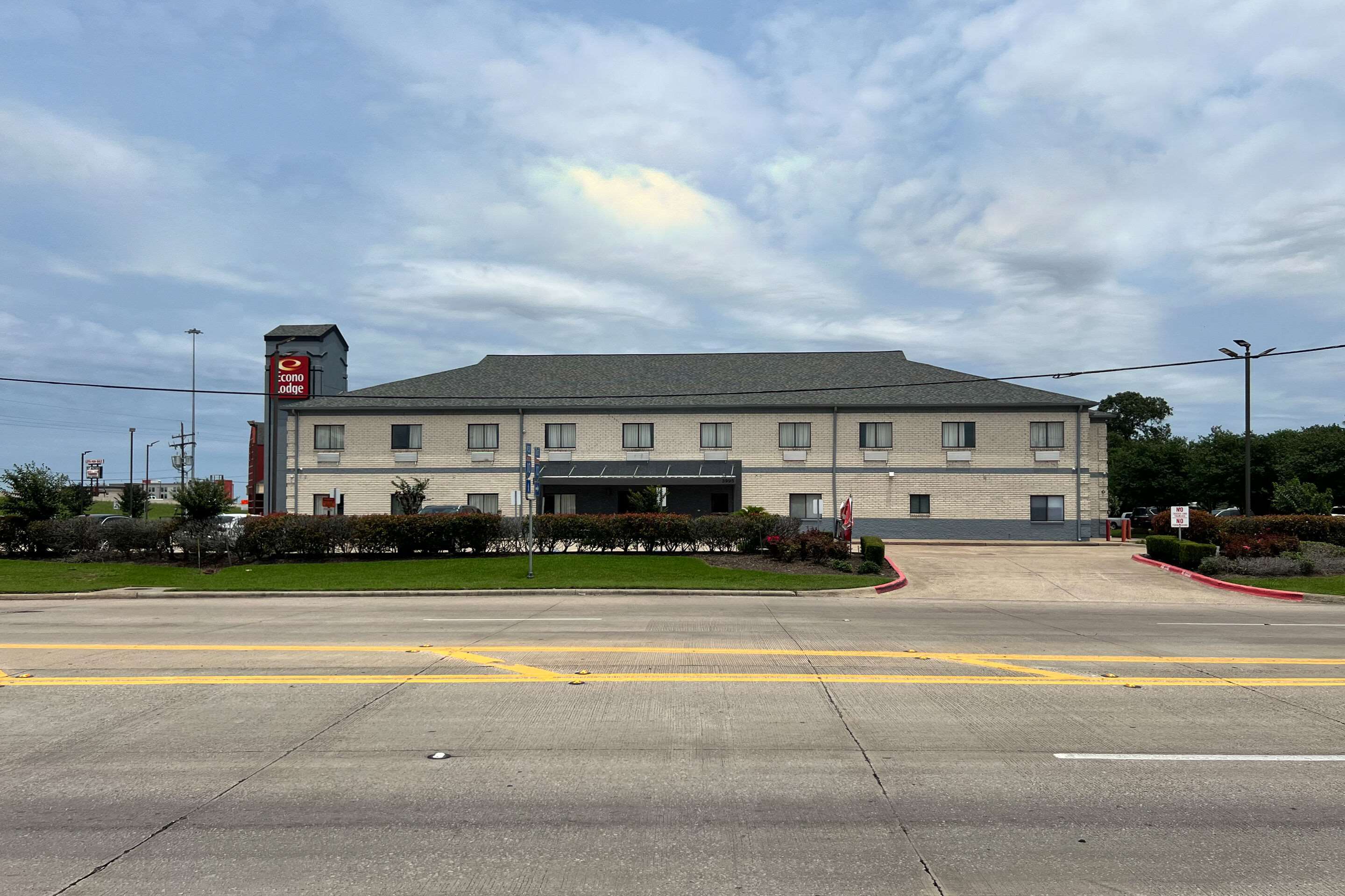 Hotel exterior | Econo Lodge Beaumont I-10 South