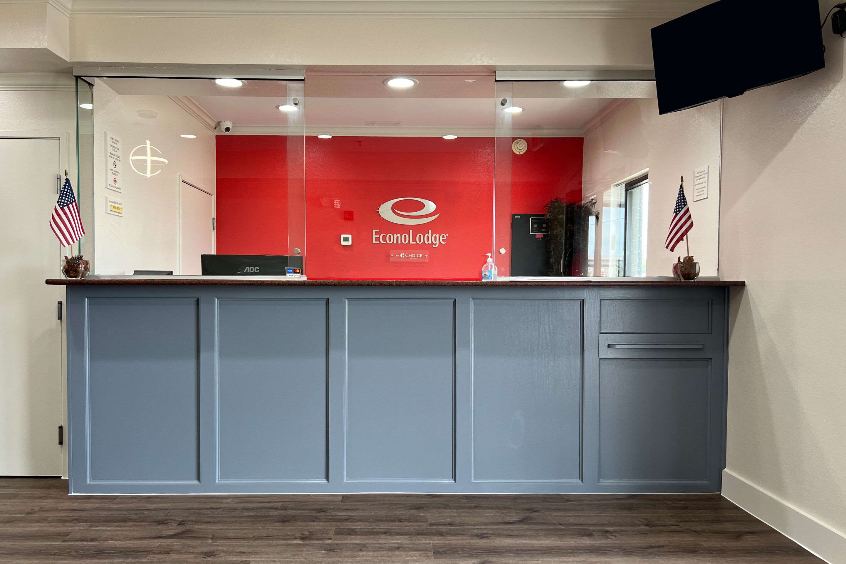 Front desk | Econo Lodge Beaumont I-10 South