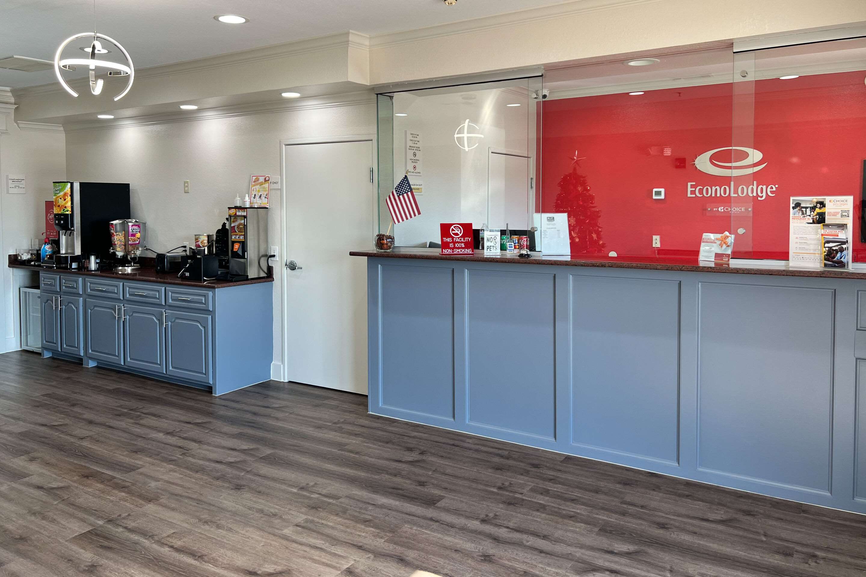 Front desk | Econo Lodge Beaumont I-10 South