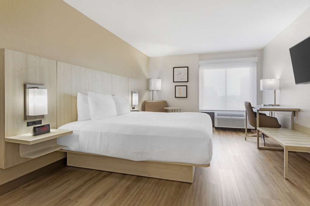 Best Western Plus Sugar Land/Stafford-guestroom-Guest Room,On-Site.jpg