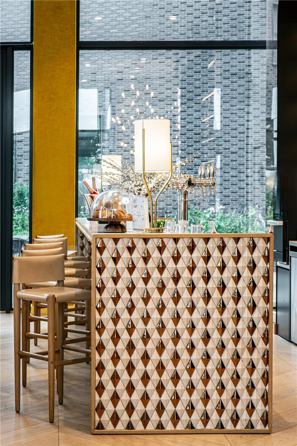 HOTEL KYRIAD PRESTIGE ASNIERES SUR SEINE - null