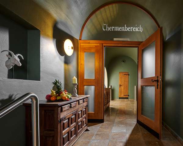 HOTEL FLUELA DAVOS  PART OF HYATT - Photo 14