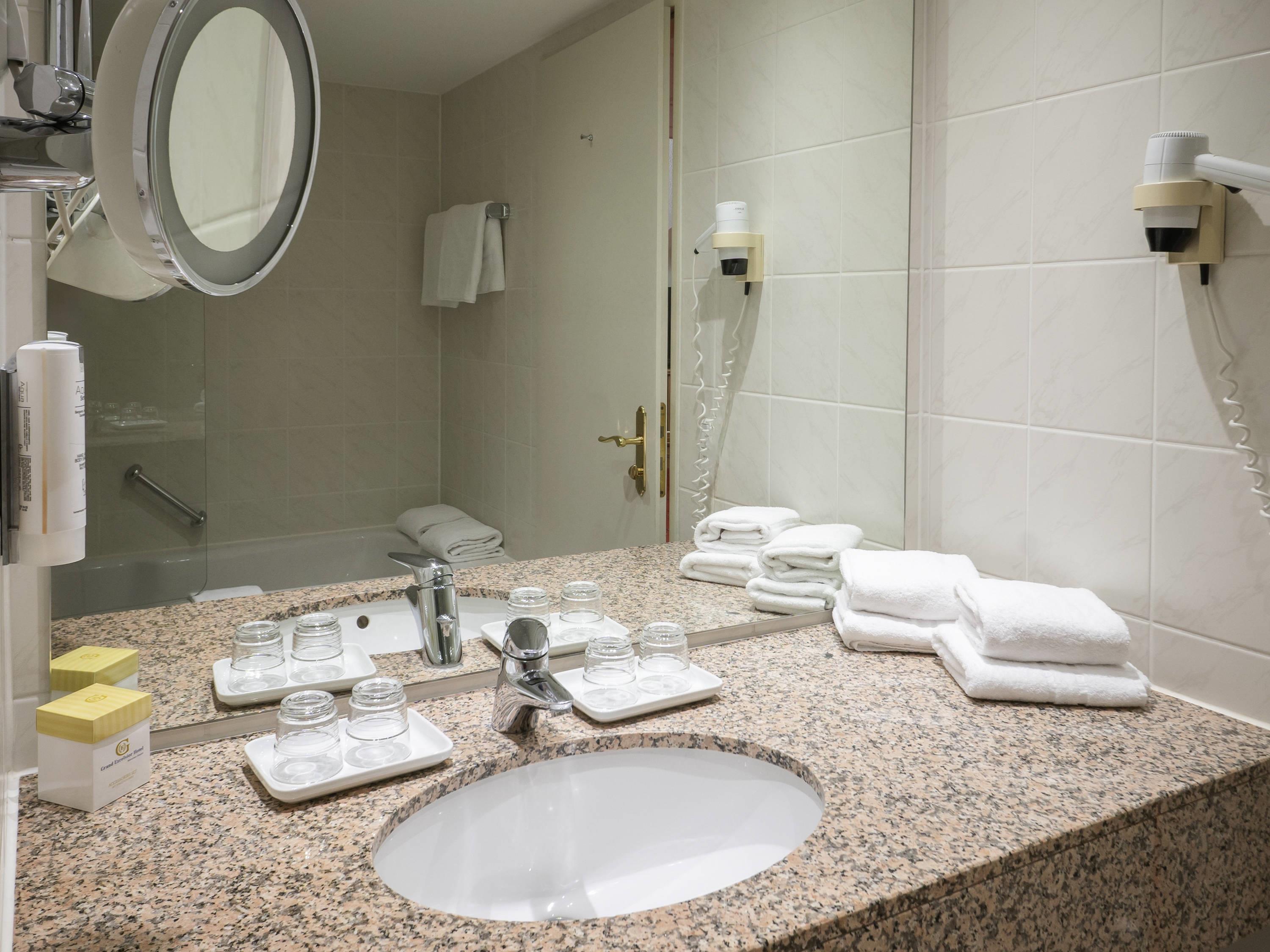 Atomis Hotel Munich Airport by Mercure Room Type - Superior room with 2 single beds