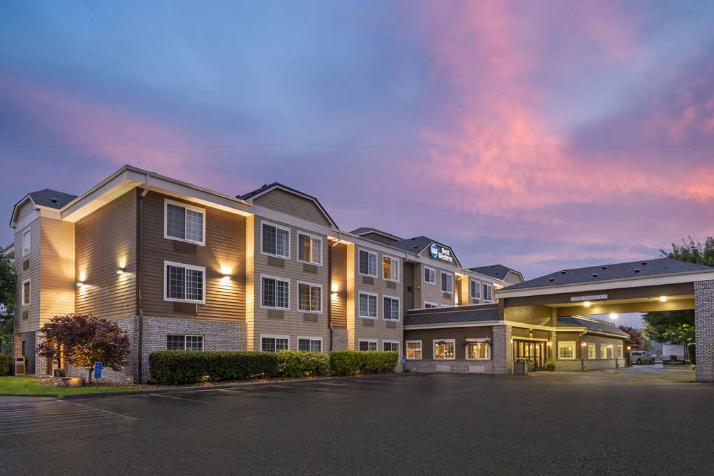 Best Western Columbia River Waterfront