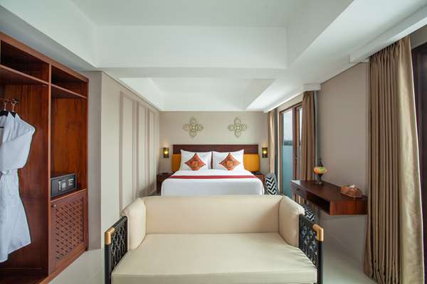 Alhambra Hotel  Convention, BW Signature Collection