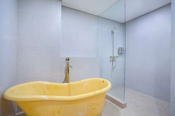 Alhambra Hotel  Convention, BW Signature Collection