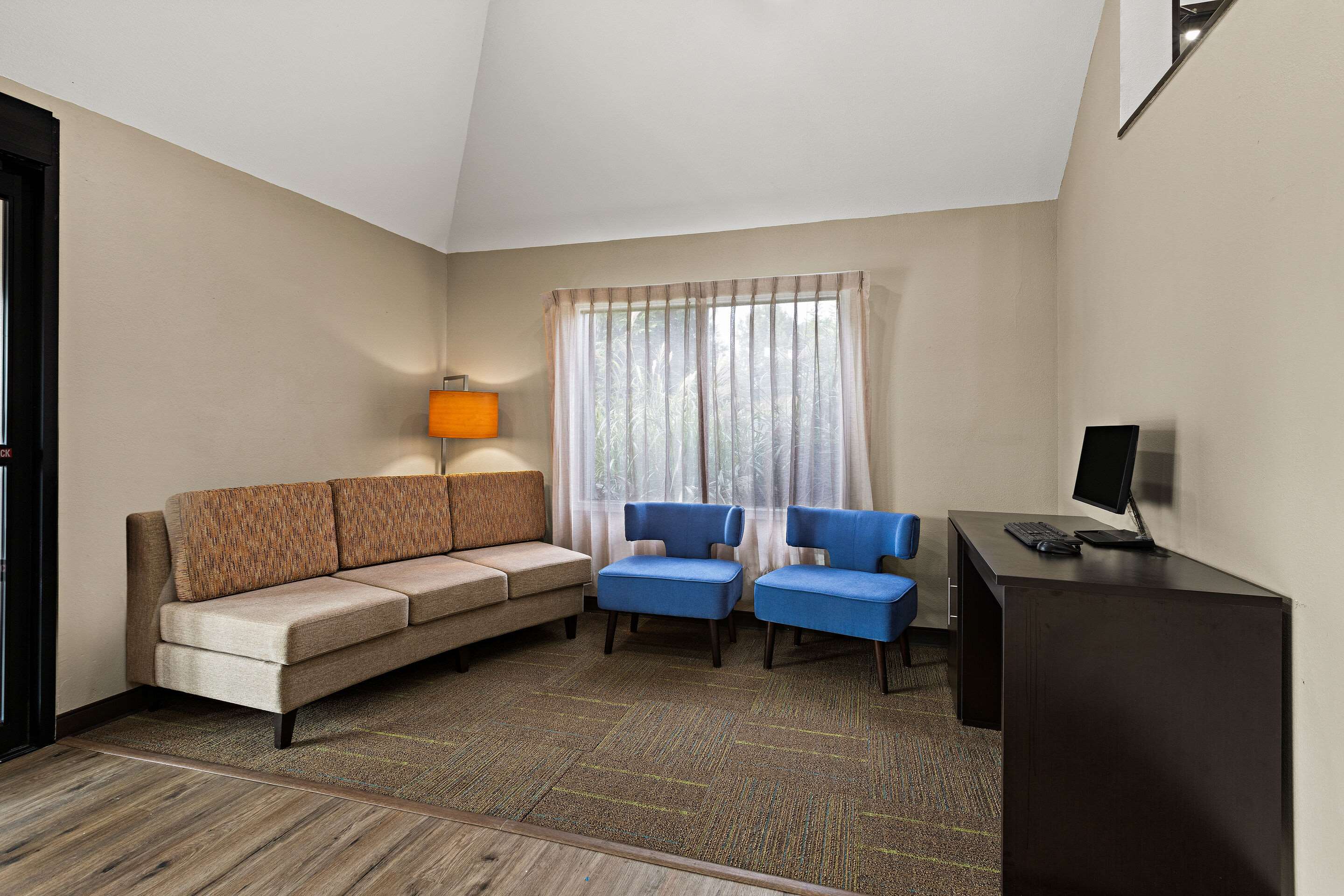Lobby with sitting area | Sleep Inn