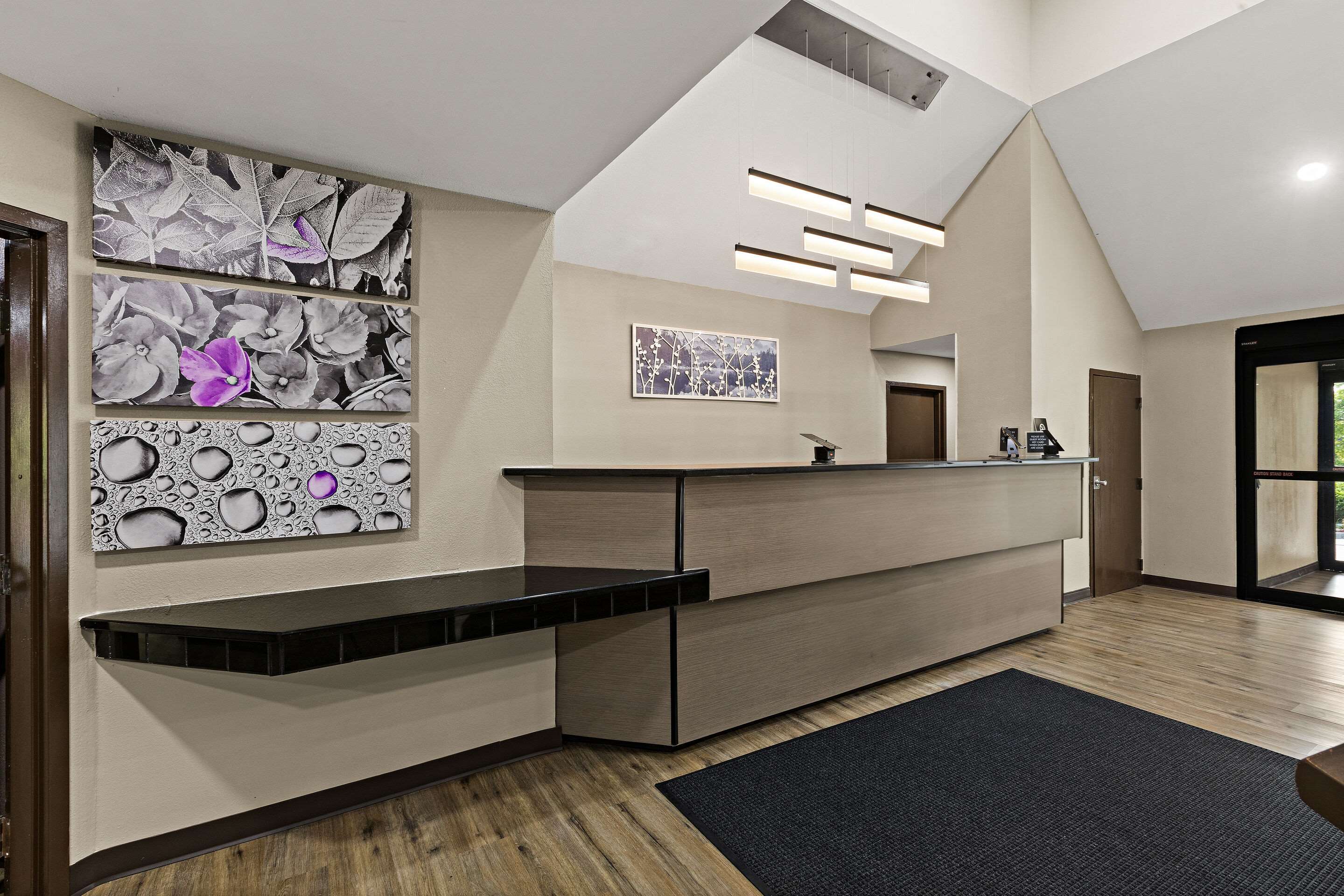 Front desk | Sleep Inn