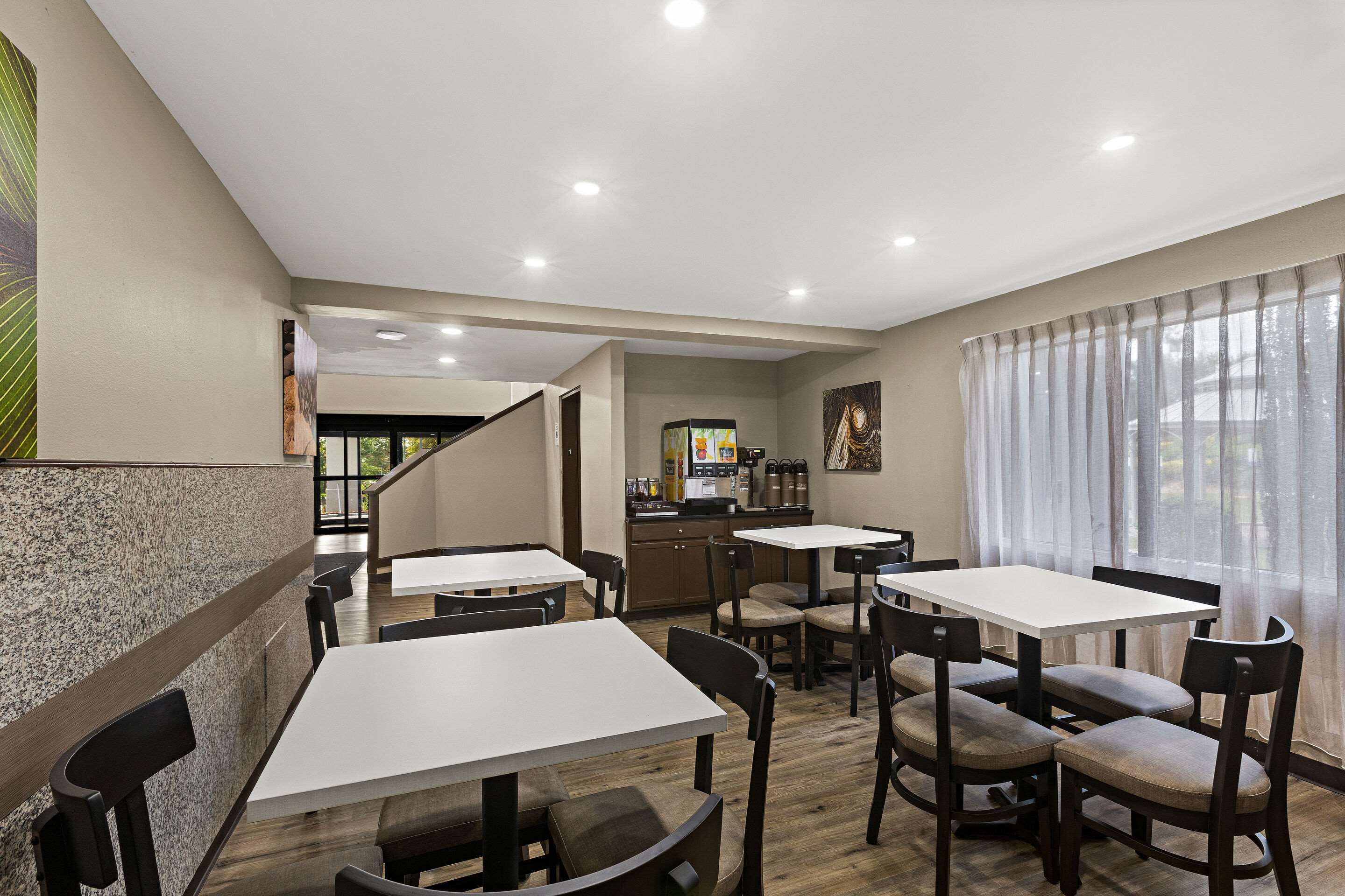 Breakfast area | Sleep Inn