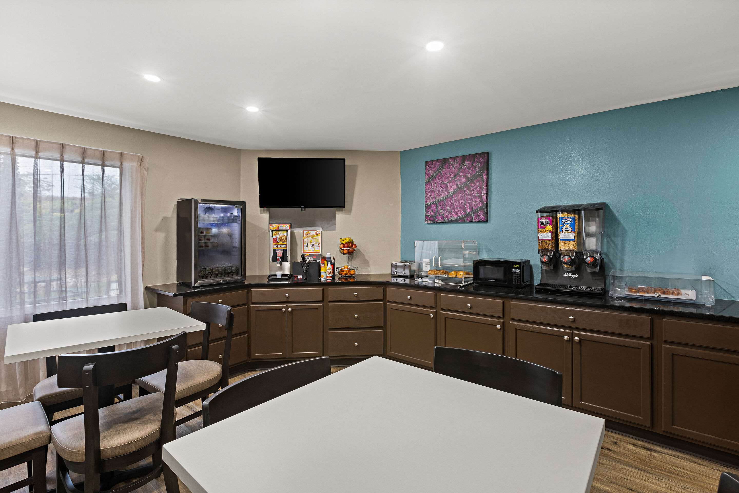Breakfast counter | Sleep Inn