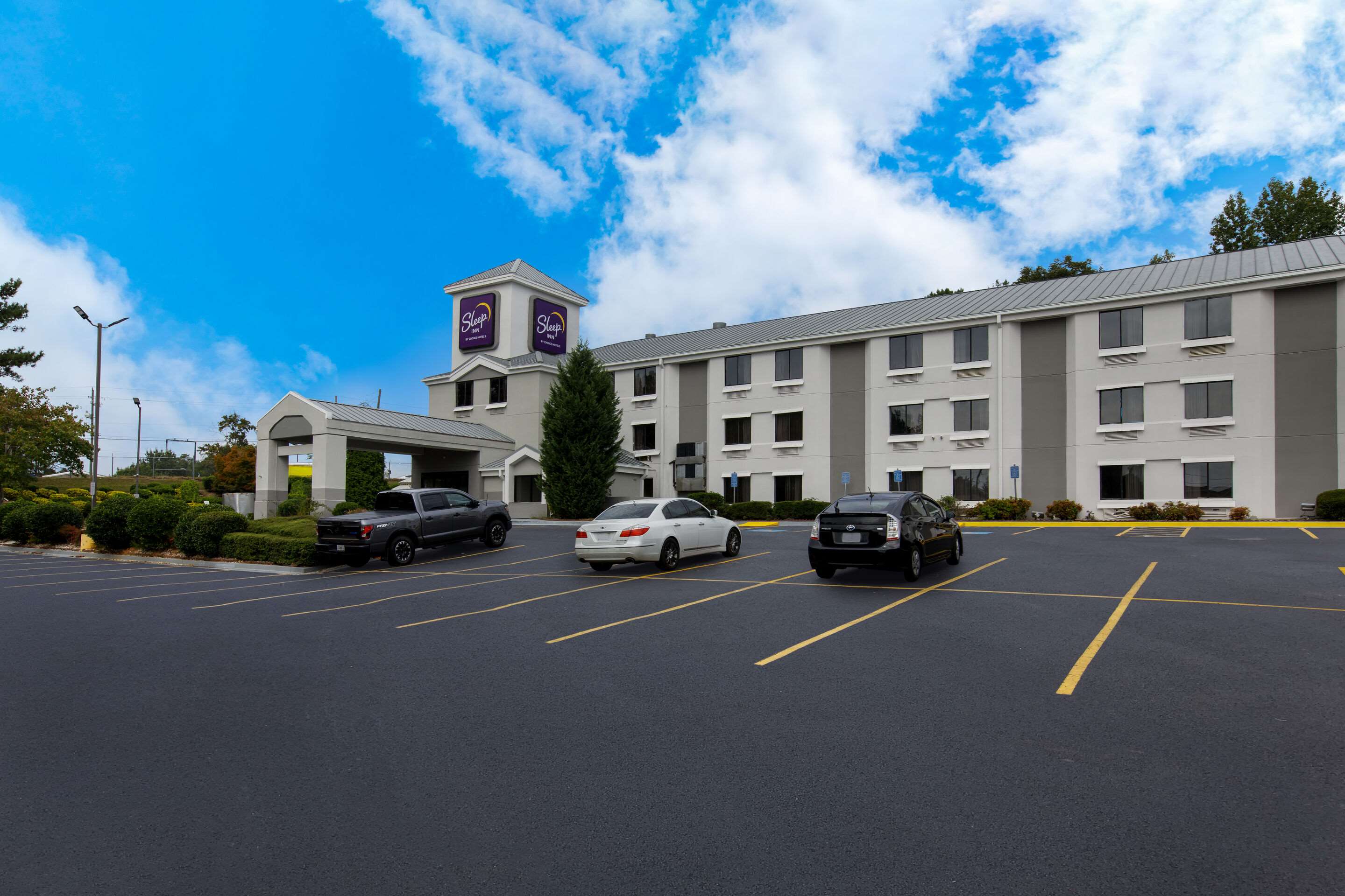 Hotel Parking Area | Sleep Inn