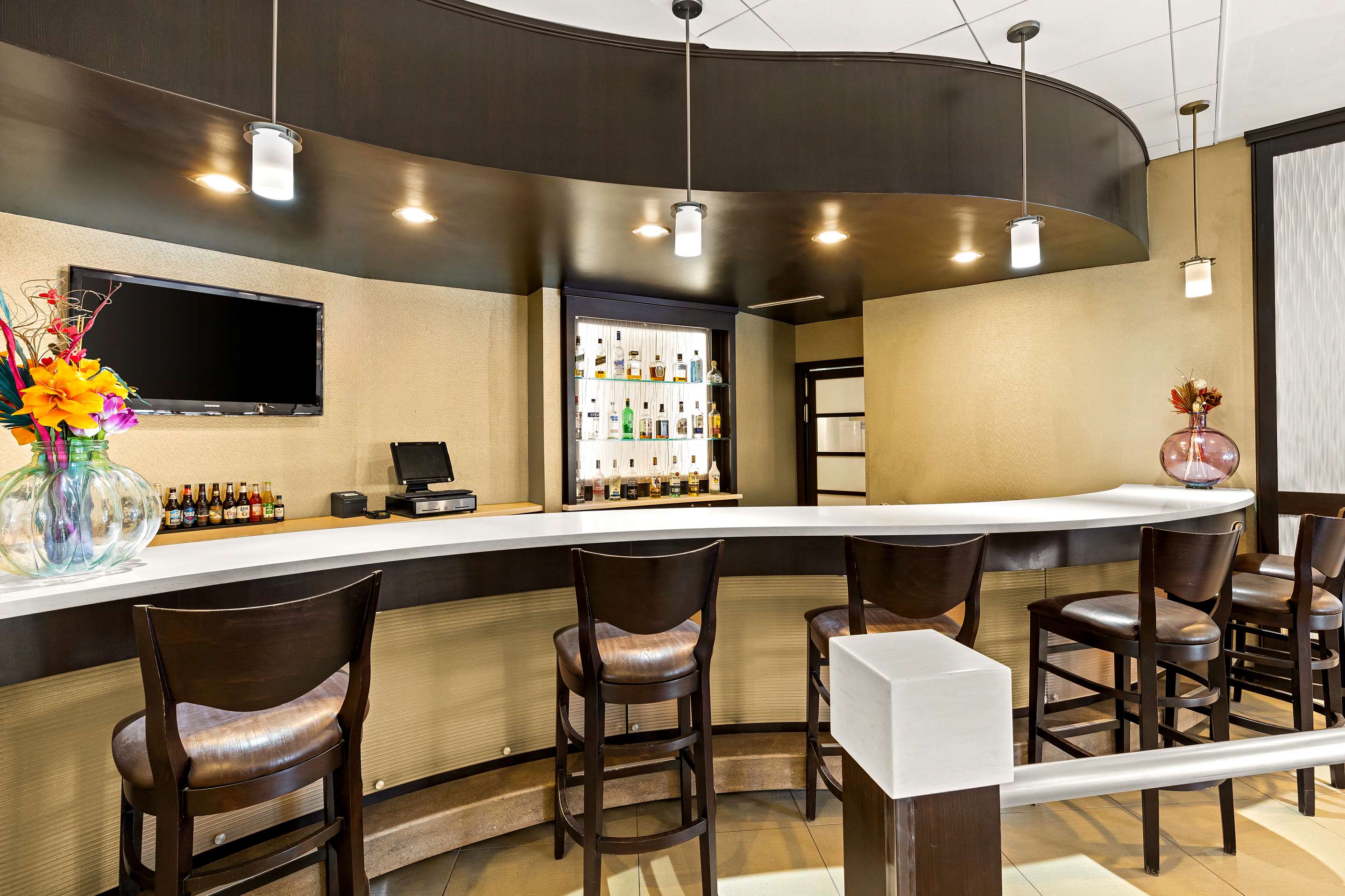 IN Bar