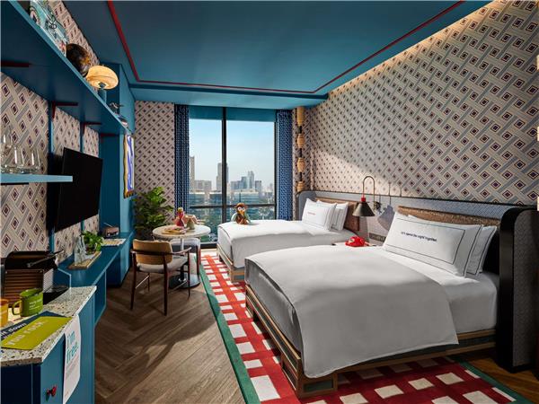 MEDIUM, 2 Single Beds