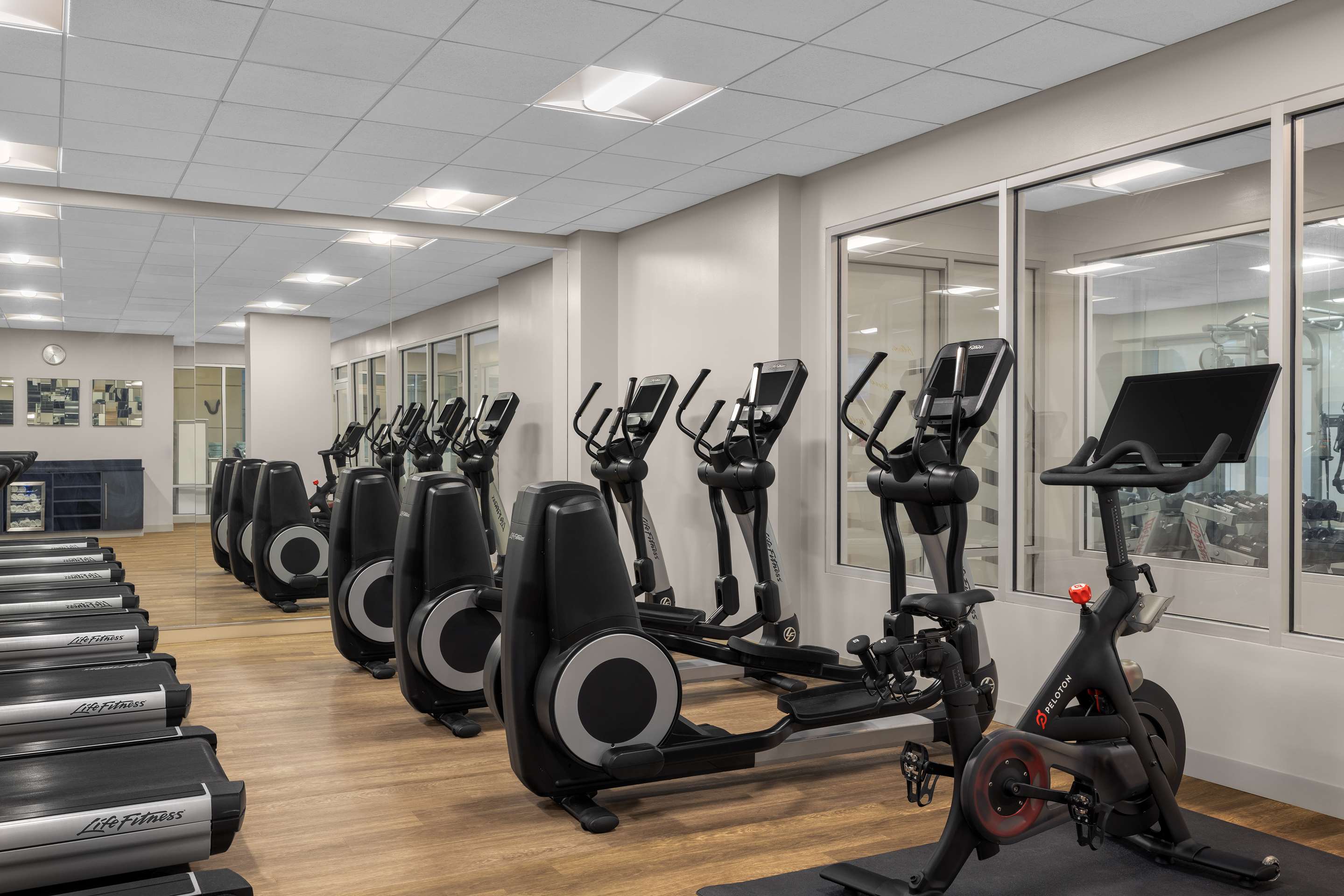 Health club fitness center gym | Hampton Inn & Suites Downers Grove Chicago
