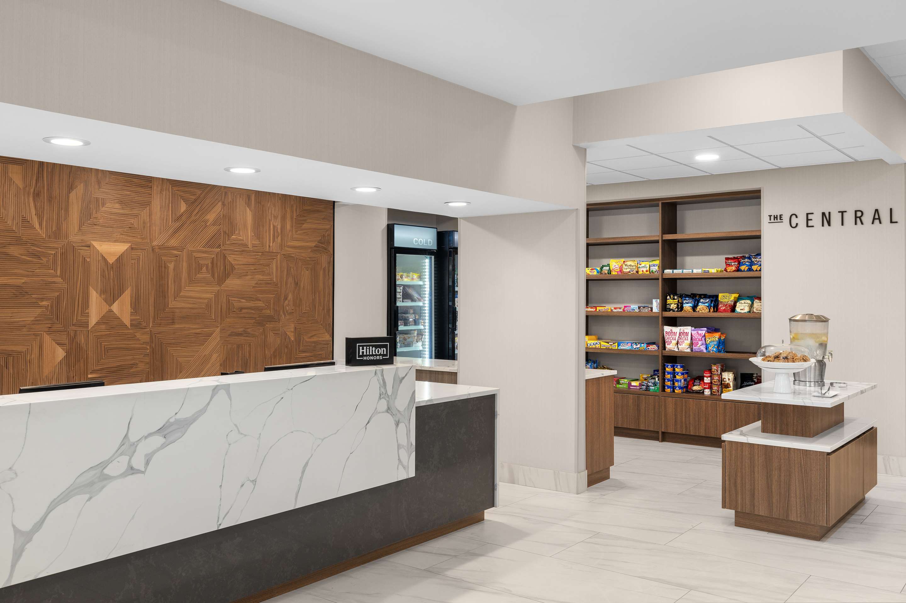 Reception | Hampton Inn & Suites Downers Grove Chicago