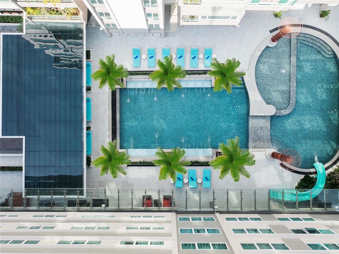 Novotel Living Bangkok Sukhumvit Legacy