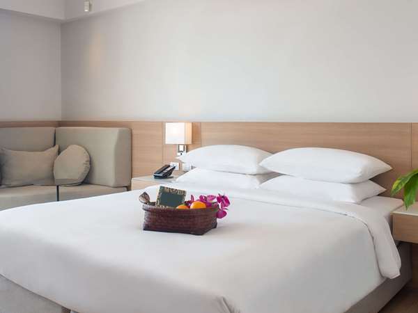 DELUXE ROOM, 1 king size bed, Balcony, Sea view