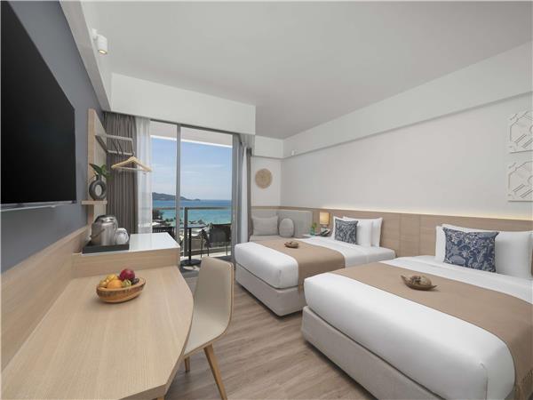 DELUXE ROOM, 2 single beds, Balcony, Sea view