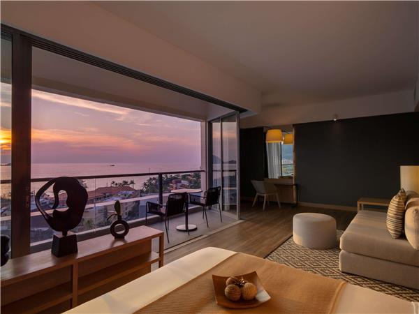 SUITE, 1 king size bed, Balcony, Sea view