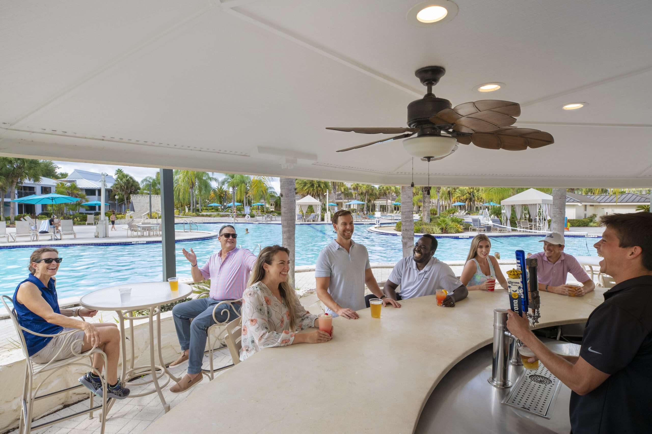 Poolside Café & Bar
