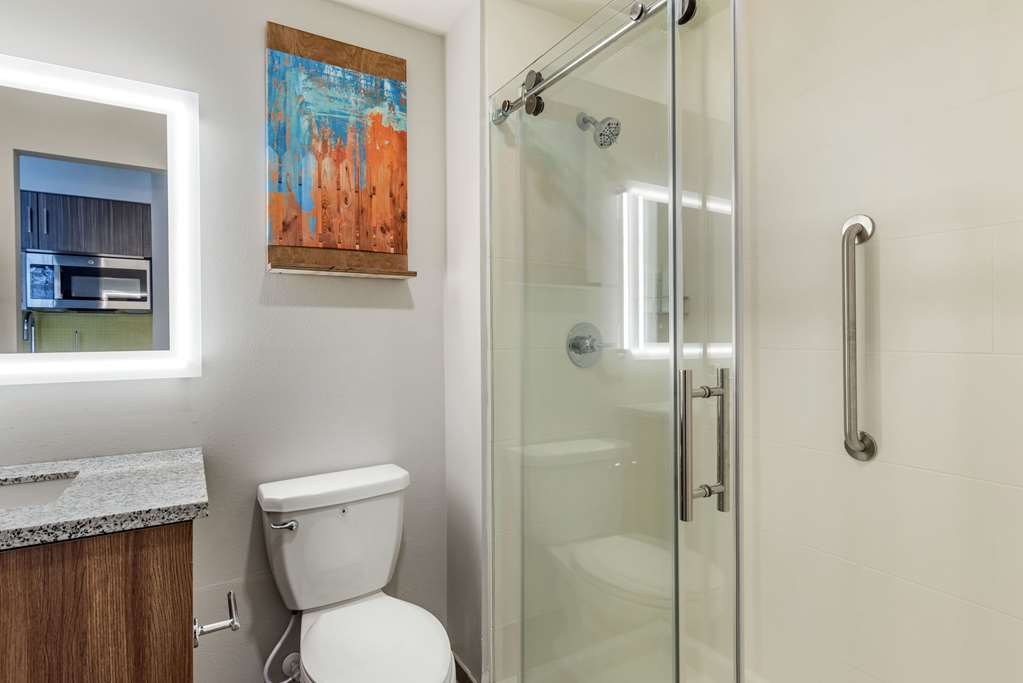 MAINSTAY SUITES OCEAN CITY WEST-guestroom-Guest Room,Bathroom,On-Site.jpg