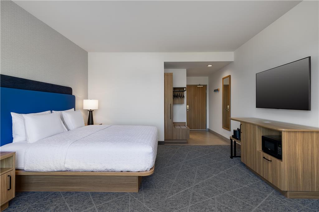 HAMPTON INN WICHITA FALLS NORTH-guestroom-Guest Room,On-Site.jpg