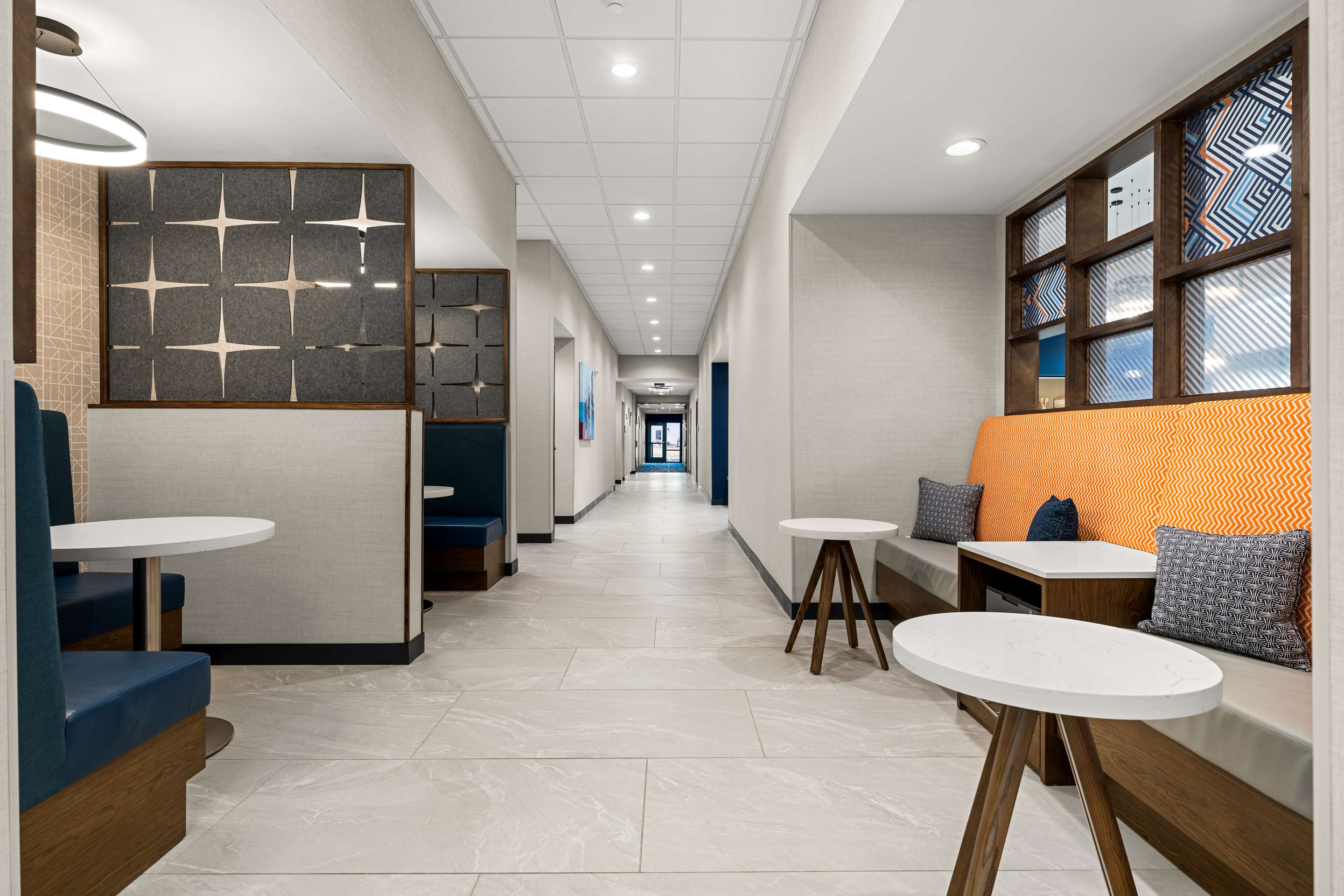 Lobby | Hampton Inn & Suites Bessemer Birmingham