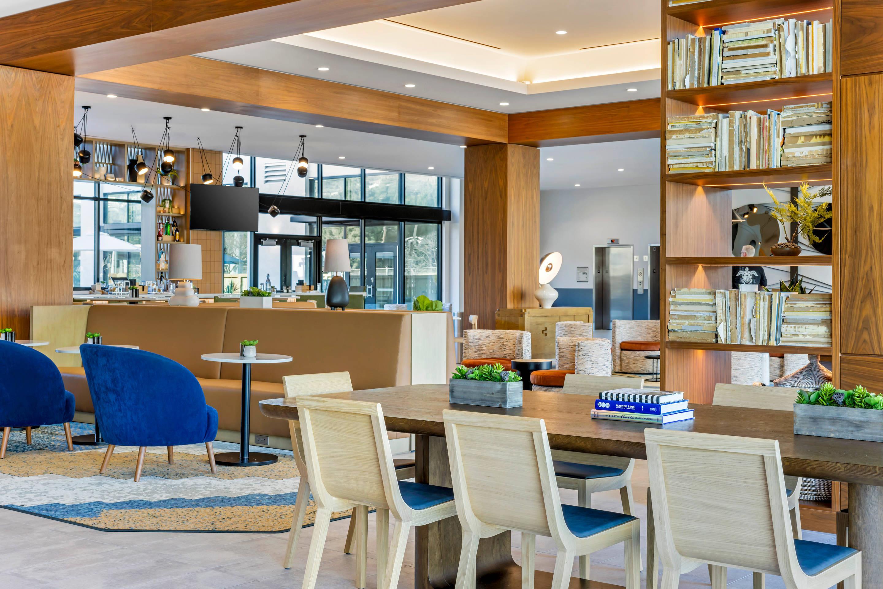 On-site restaurant | Cambria Hotel Burbank Airport