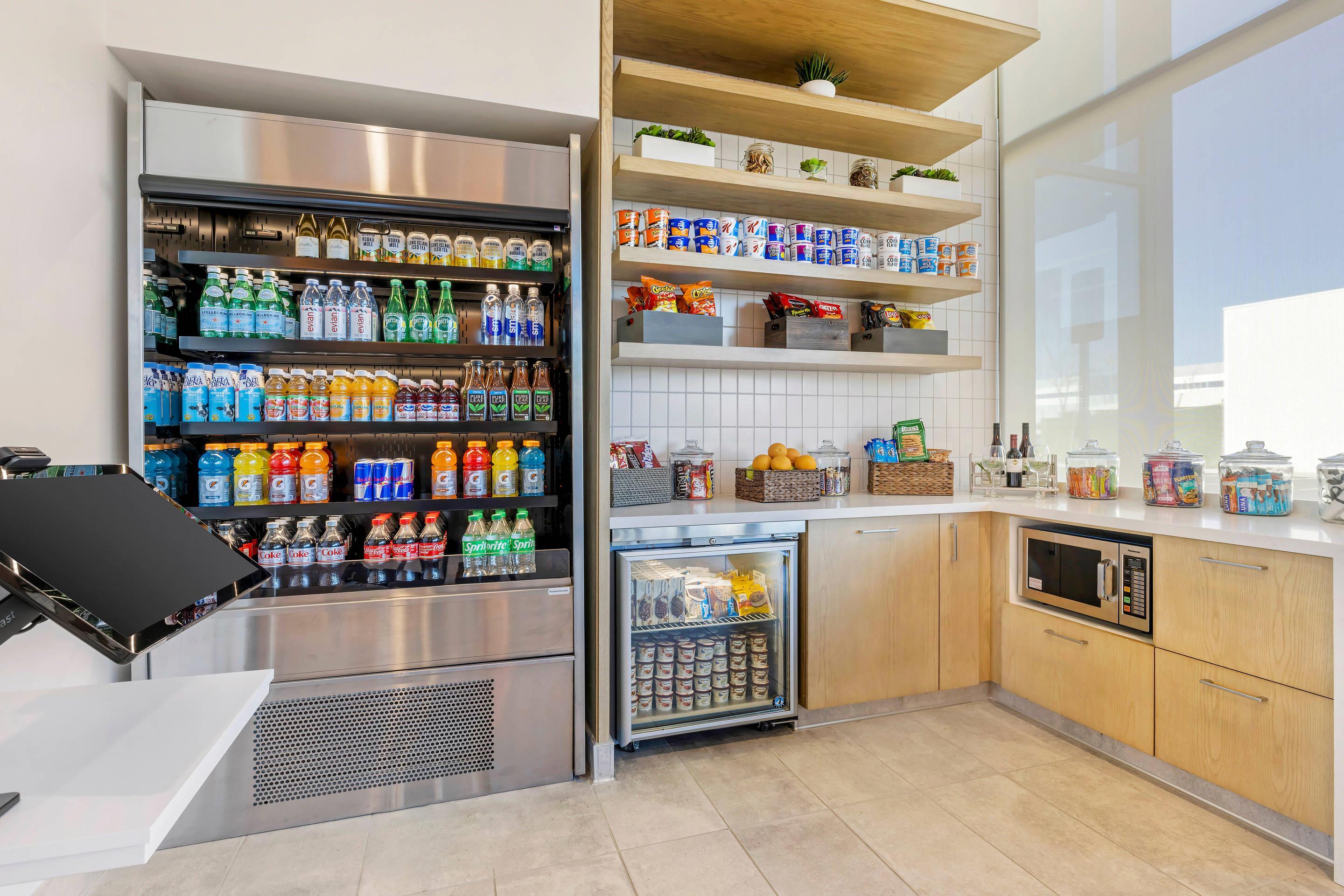 Hotel marketplace | Cambria Hotel Burbank Airport