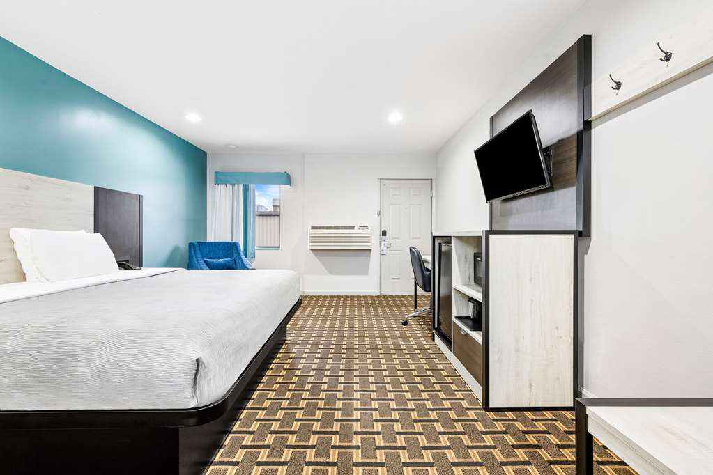 SureStay by Best Western Huntsville University Area-guestroom-Guest Room,On-Site.jpg