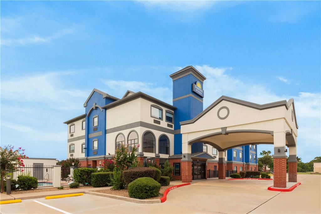 Days Inn & Suites Sam Houston Tollway