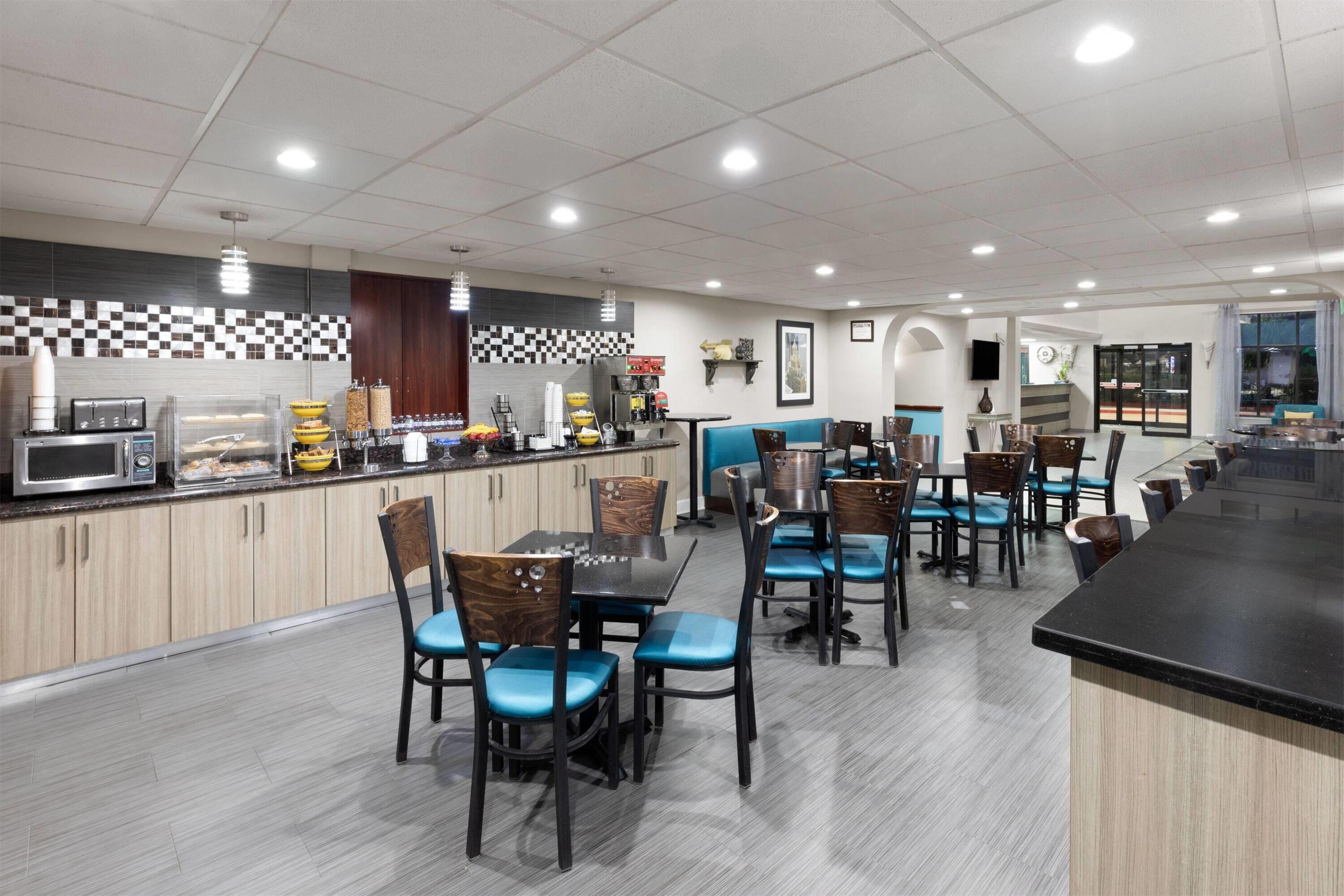 Property amenity | Days Inn & Suites by Wyndham Sam Houston Tollway