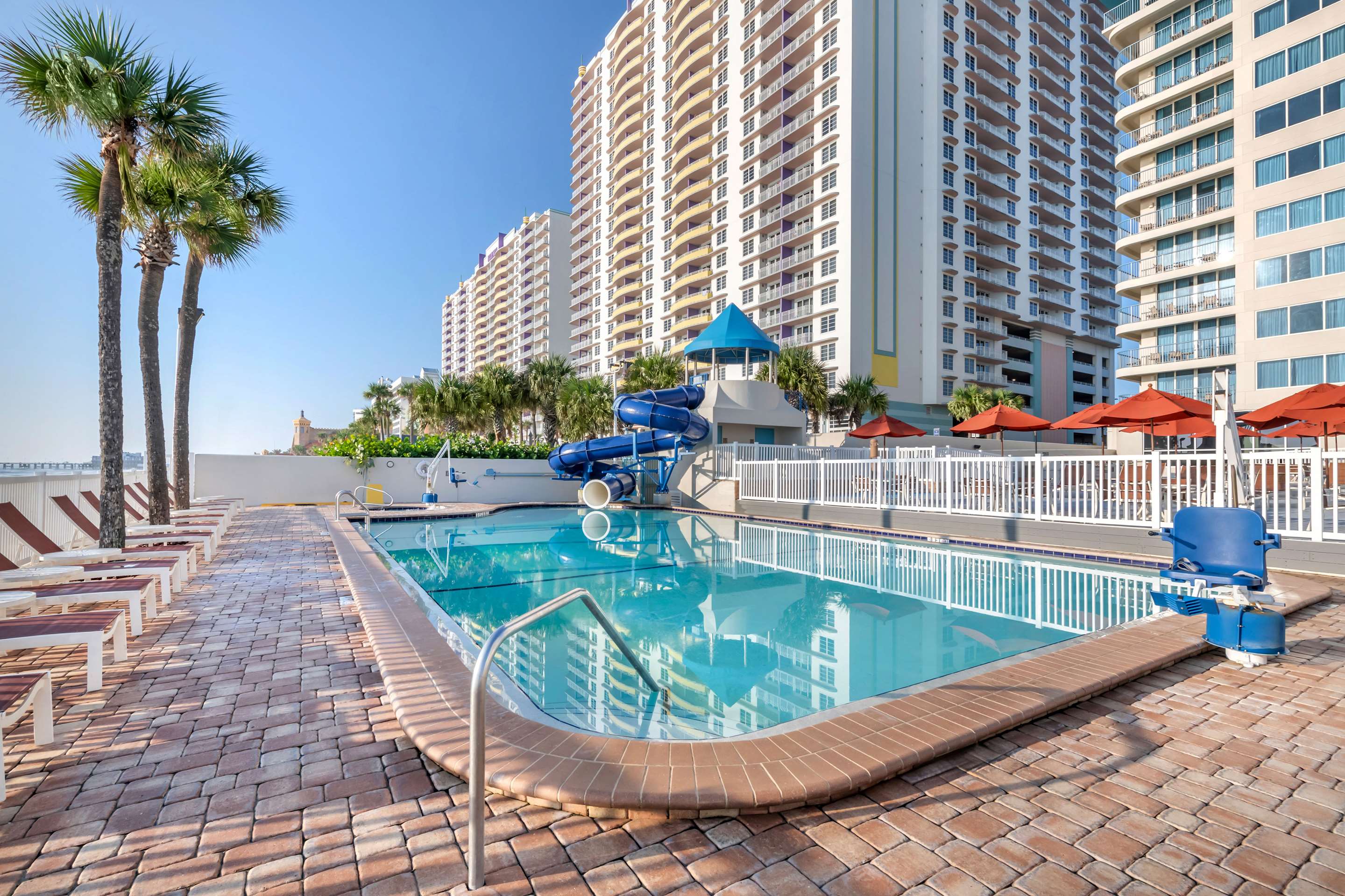 Pool | Hilton Vacation Club Daytona Beach Regency