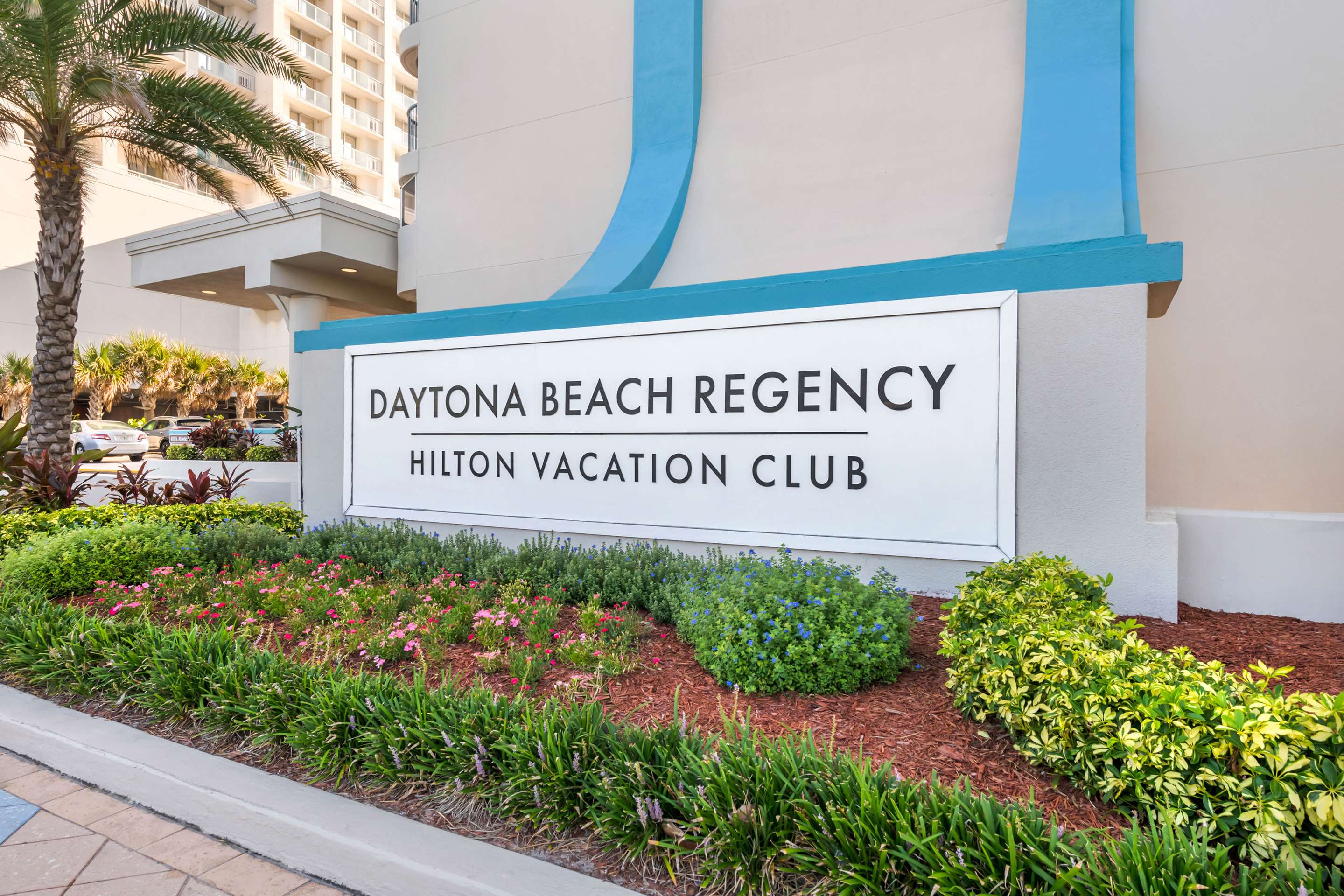 Exterior | Hilton Vacation Club Daytona Beach Regency