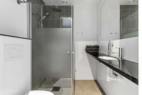 2 Single 1 Single Bunkbed, Non-Smoking, Family Room, Smart Tv, Work Desk, Wi-Fi, Full Breakfast