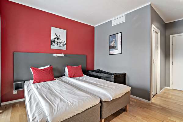 1 King Bed, Non-Smoking, Superior Room, Balcony, Smart Tv, Work Desk, Wi-Fi, Full Breakfast