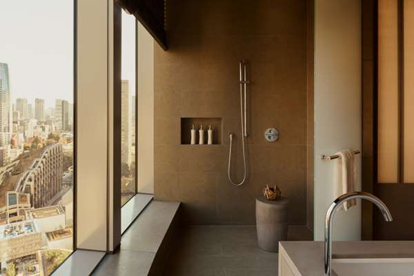 JANU TOKYO - Photo 32