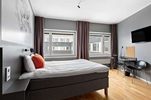 1 Double Bed, Non-Smoking, Economy Room, Smart Tv, Work Desk, Wi-Fi, Full Breakfast