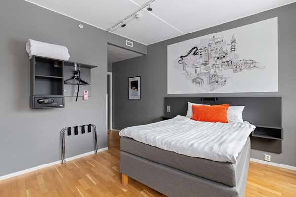 1 Double Bed, Non-Smoking, Economy Room, Smart Tv, Work Desk, Wi-Fi, Full Breakfast